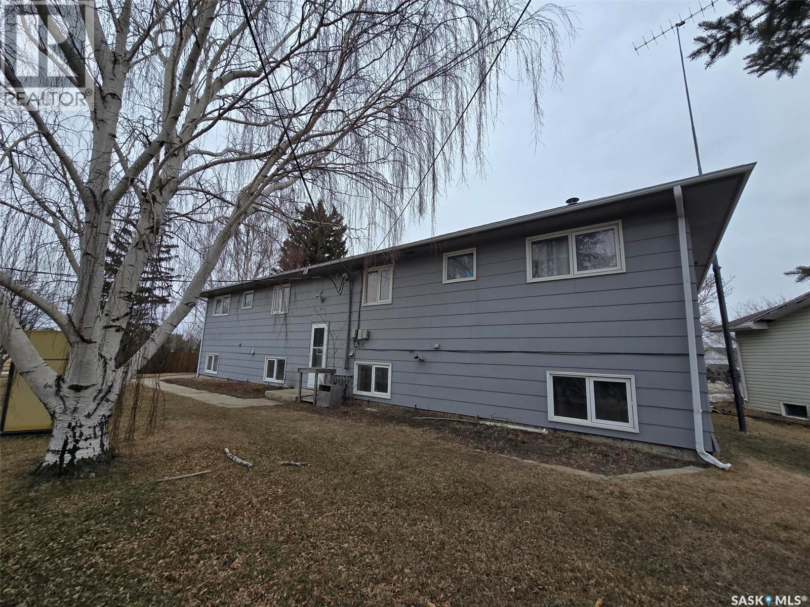 1001 Anderson Place S, Grenfell, Saskatchewan  S0G 2B0 - Photo 5 - SK033267