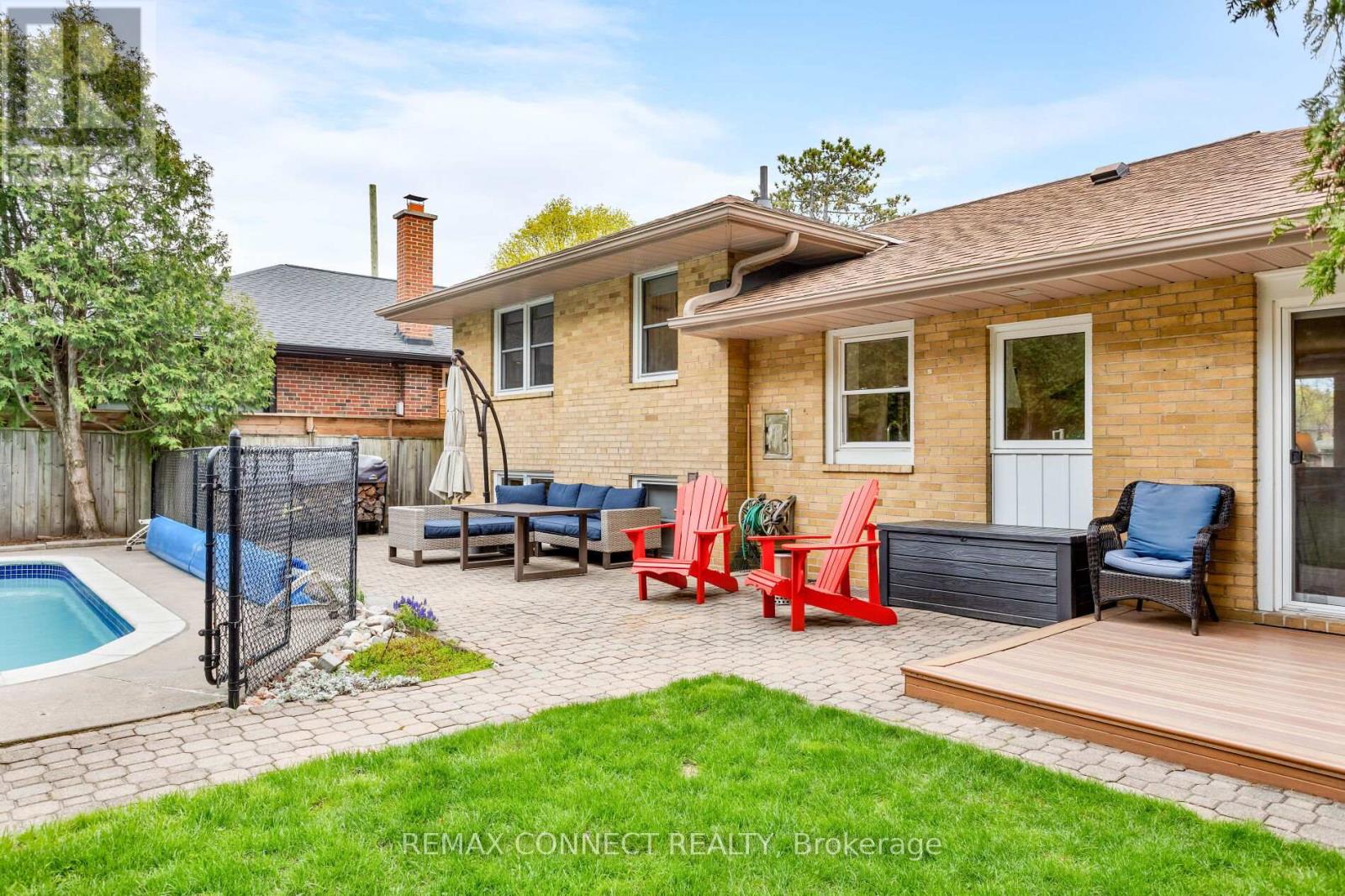 75 Glenellen Drive E, Toronto, Ontario  M8Y 2H2 - Photo 43 - W13092200