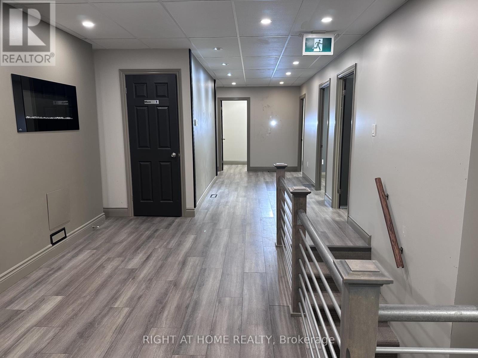 4 - 1228 Gorham Street, Newmarket, Ontario  L3Y 8Z1 - Photo 16 - N12798814