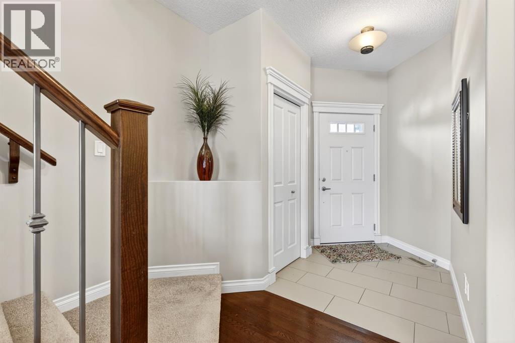 202 Evansridge Circle Nw, Calgary, Alberta  T3P 0H9 - Photo 3 - A2304920