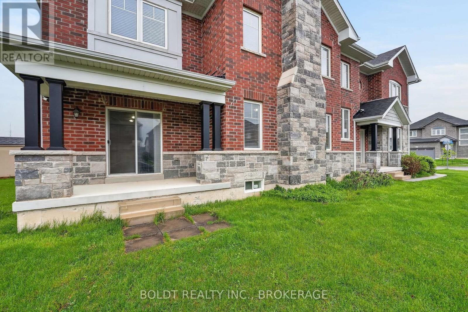 103 Homestead Way, Thorold, Ontario  L2V 0J8 - Photo 39 - X13093928