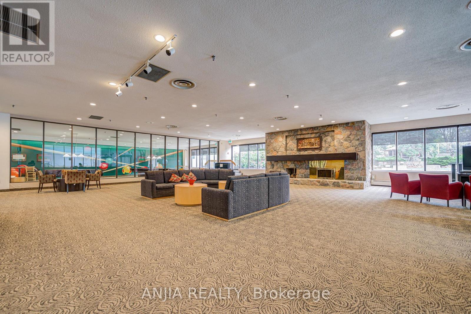 512 - 225 Bamburgh Circle, Toronto (Steeles), Ontario  M1W 3X9 - Photo 39 - E13093948