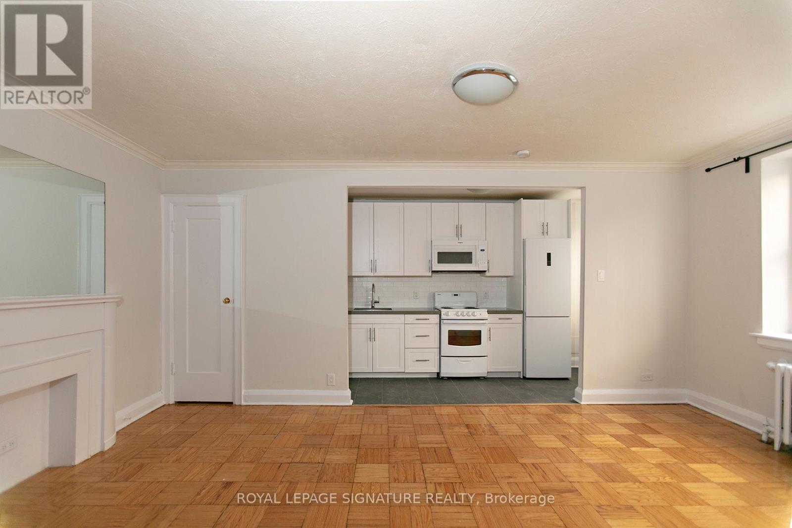214 - 396 AVENUE ROAD, Toronto, Ontario