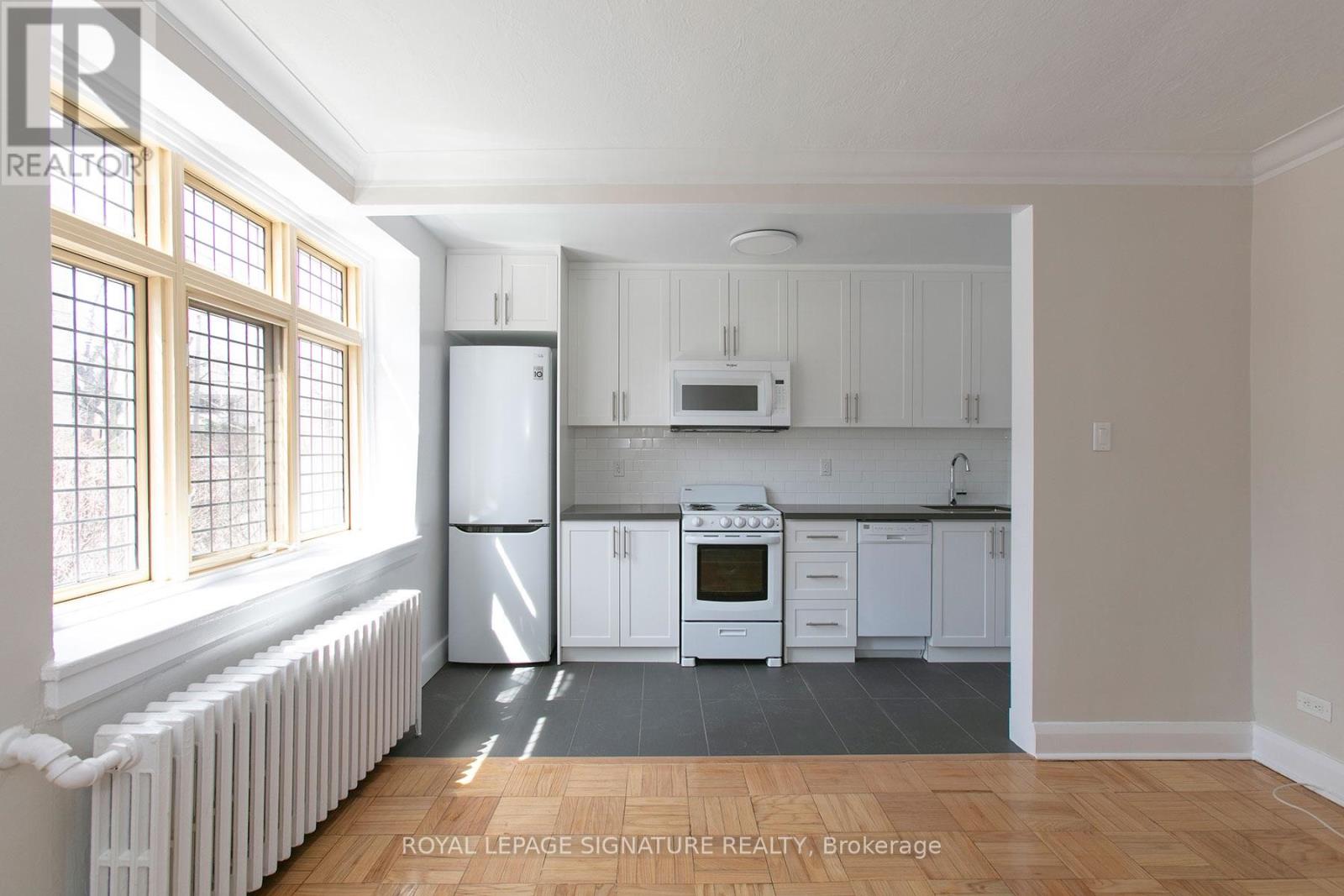 523 - 398 AVENUE ROAD, Toronto, Ontario