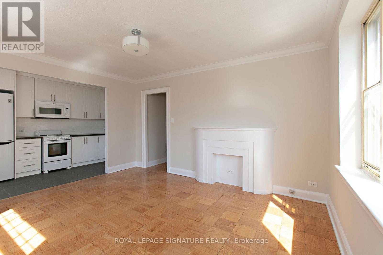 402 - 394 Avenue Road, Toronto, Ontario  M4V 2H4 - Photo 7 - C13090228