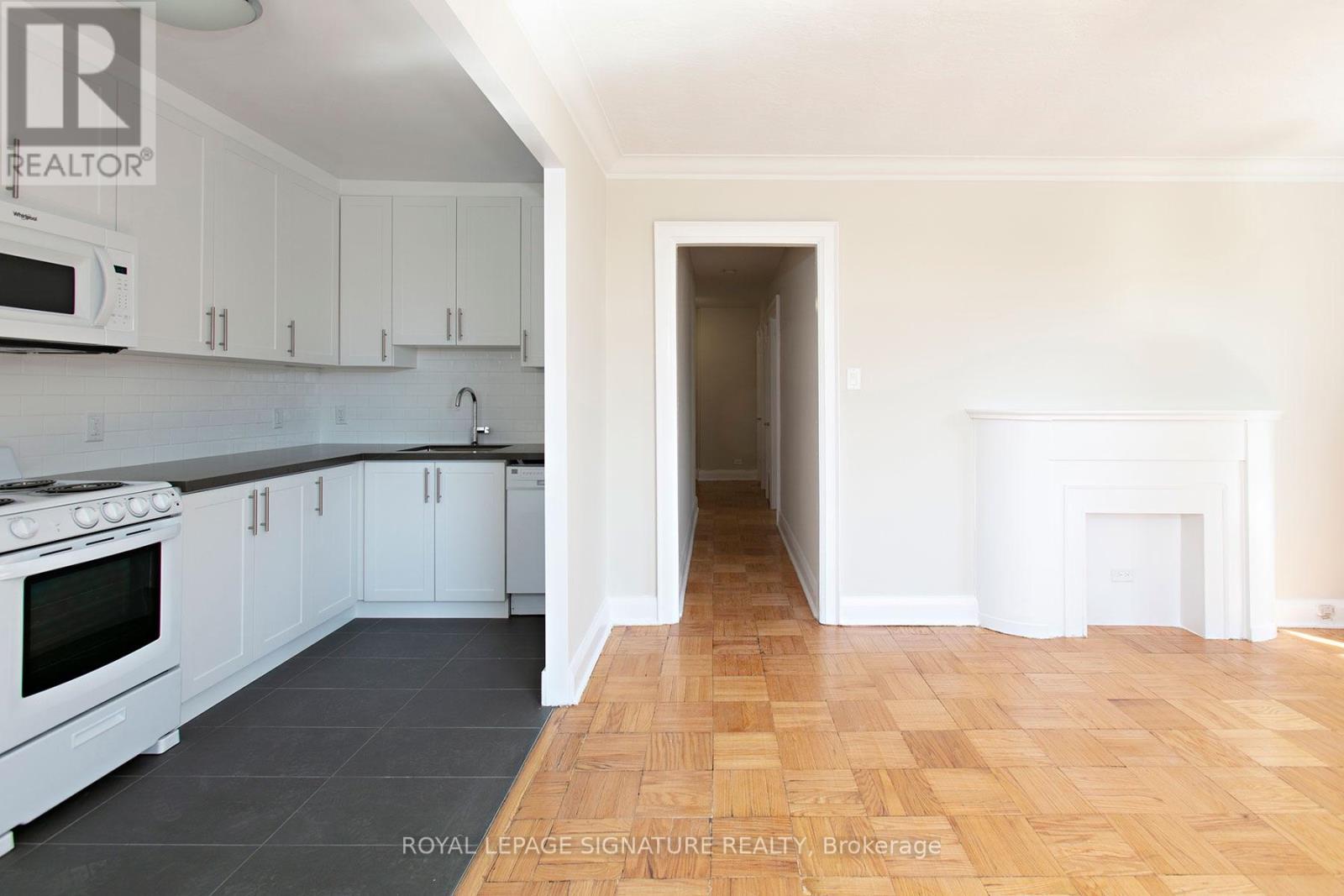 402 - 394 Avenue Road, Toronto, Ontario  M4V 2H4 - Photo 6 - C13090228