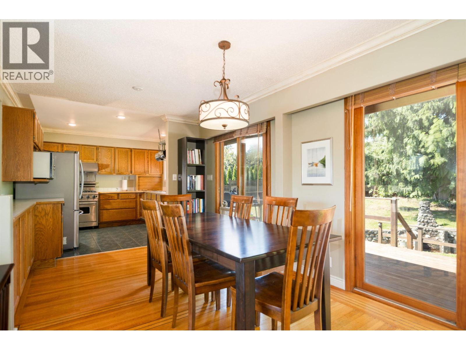 893 Friar Crescent, North Vancouver, British Columbia  V7G 1M5 - Photo 11 - R3120684