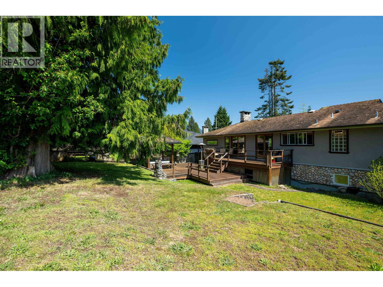 893 Friar Crescent, North Vancouver, British Columbia  V7G 1M5 - Photo 31 - R3120684