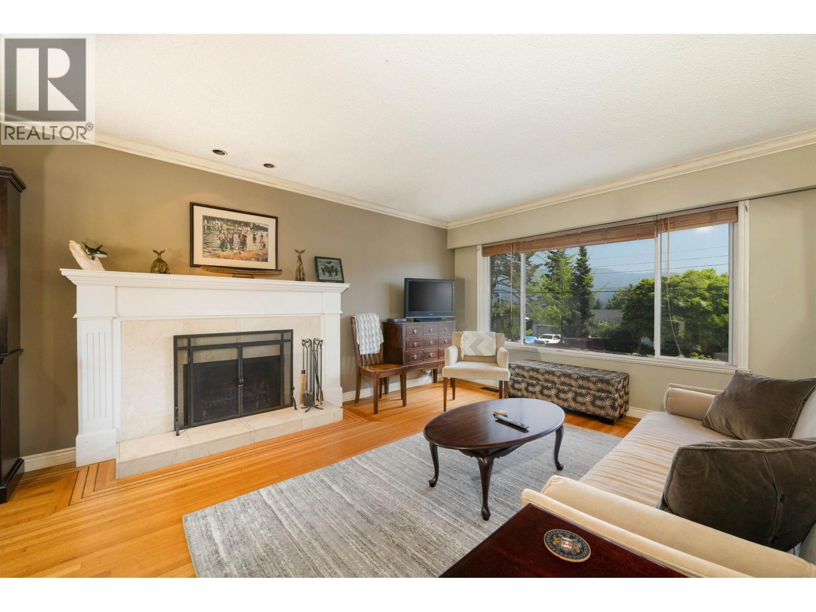 893 Friar Crescent, North Vancouver, British Columbia  V7G 1M5 - Photo 5 - R3120684