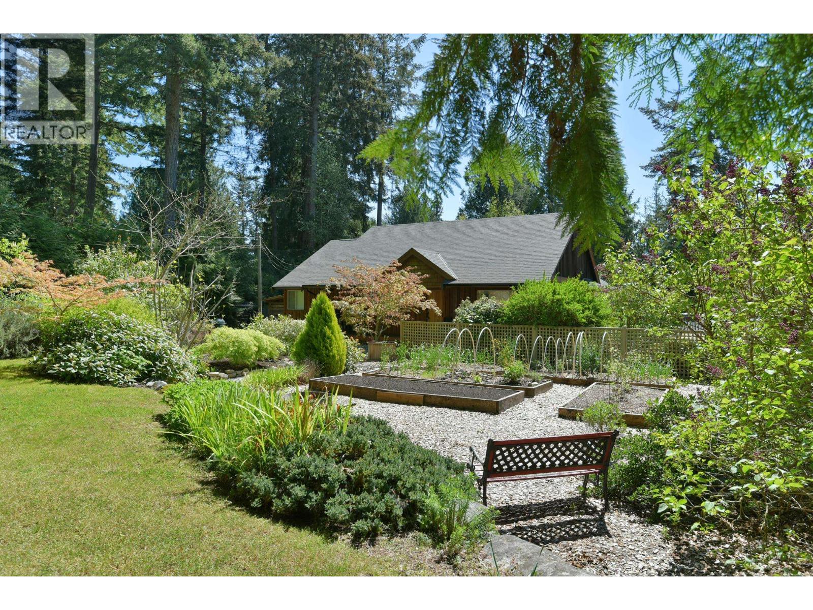 8071 Wildwood Road, Halfmoon Bay, British Columbia  V7Z 1A8 - Photo 17 - R3120686