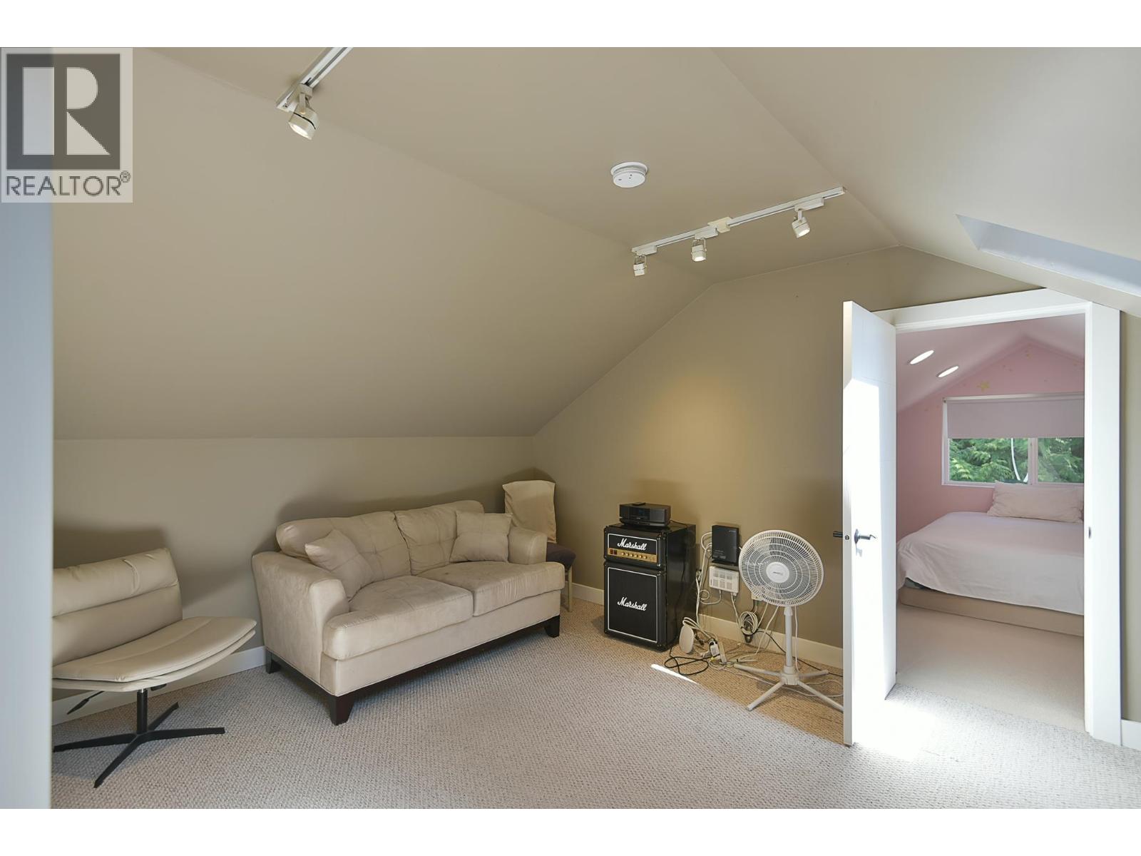 8071 Wildwood Road, Halfmoon Bay, British Columbia  V7Z 1A8 - Photo 26 - R3120686
