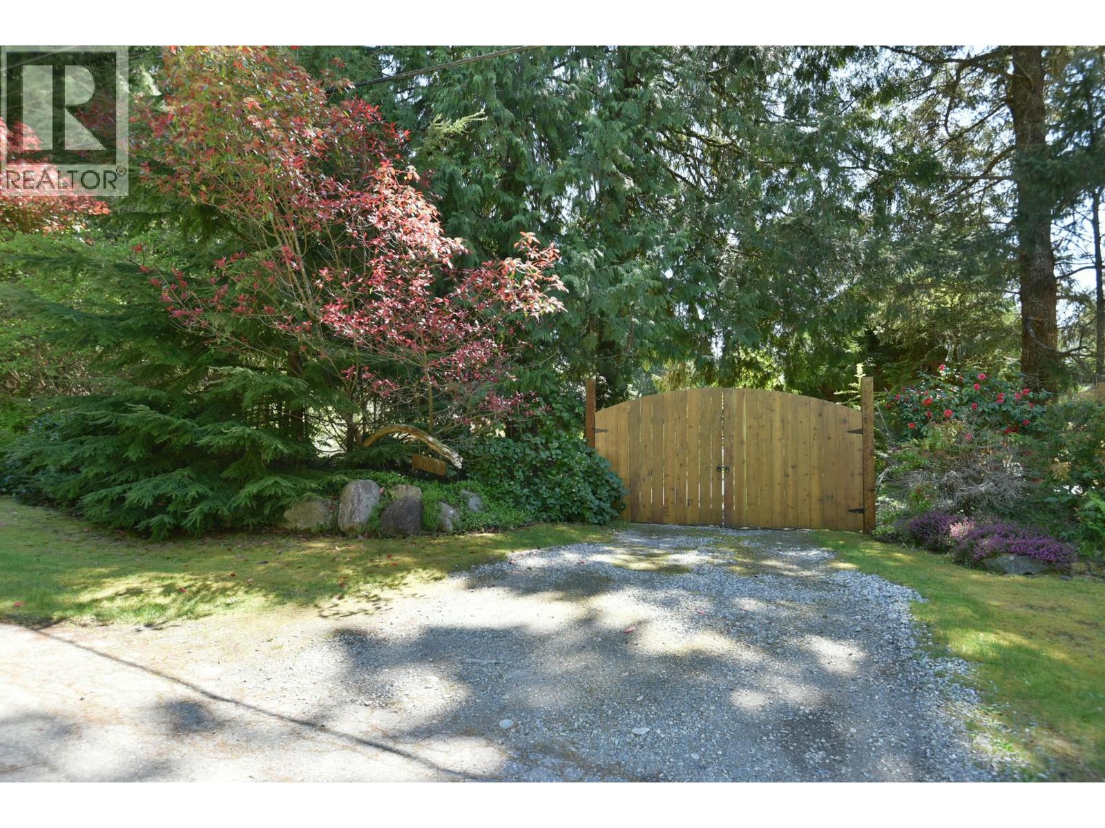 8071 Wildwood Road, Halfmoon Bay, British Columbia  V7Z 1A8 - Photo 33 - R3120686