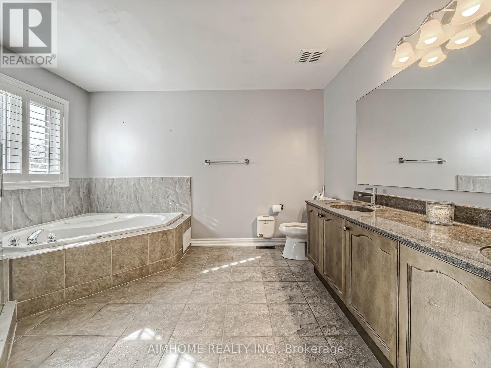 16 Chasser Drive, Markham, Ontario  L6E 1K4 - Photo 20 - N13093940