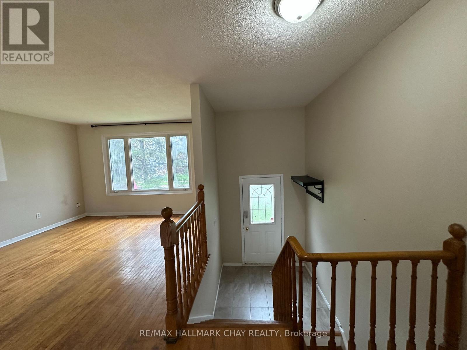 278 Pine Drive, Barrie (Bayshore), Ontario  L4N 4H8 - Photo 3 - S13093952