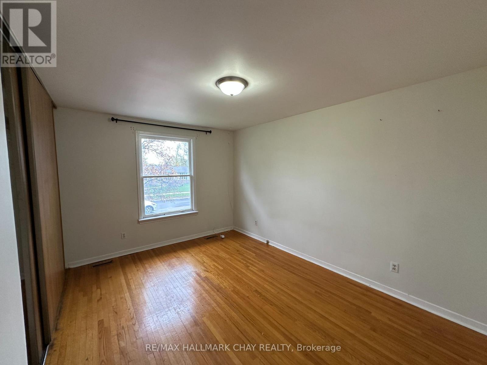 278 Pine Drive, Barrie (Bayshore), Ontario  L4N 4H8 - Photo 7 - S13093952