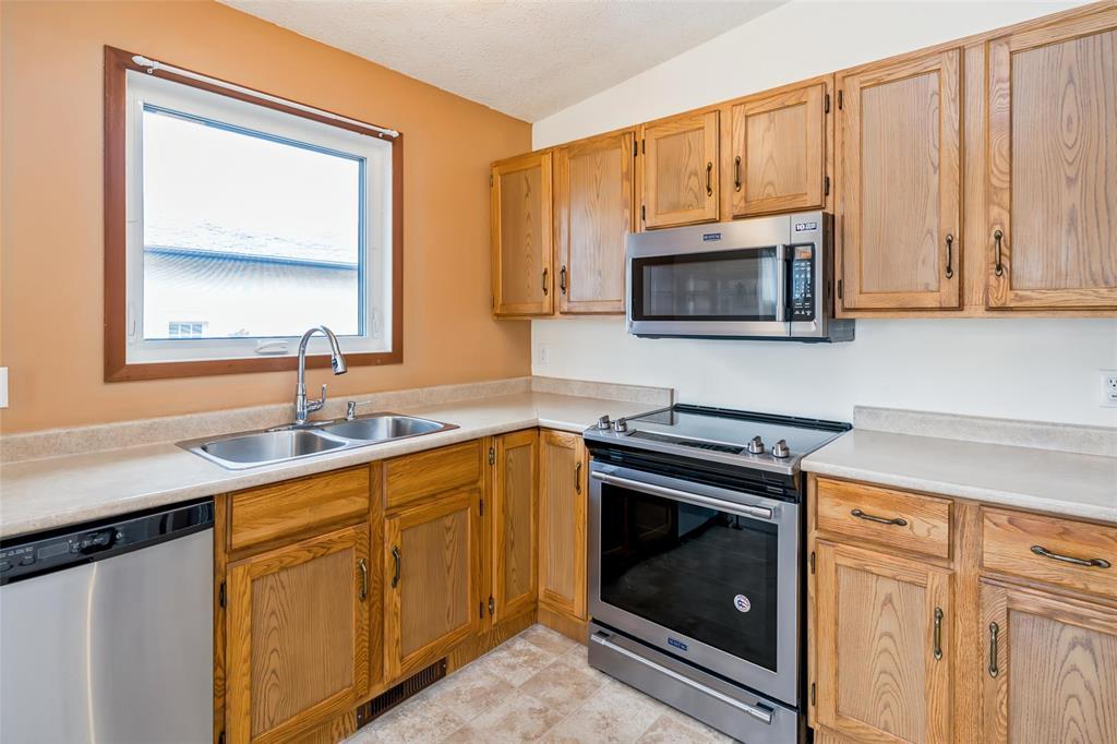 71 Lynn Lake Drive, Winnipeg, Manitoba  R2C 4J7 - Photo 16 - 202609592