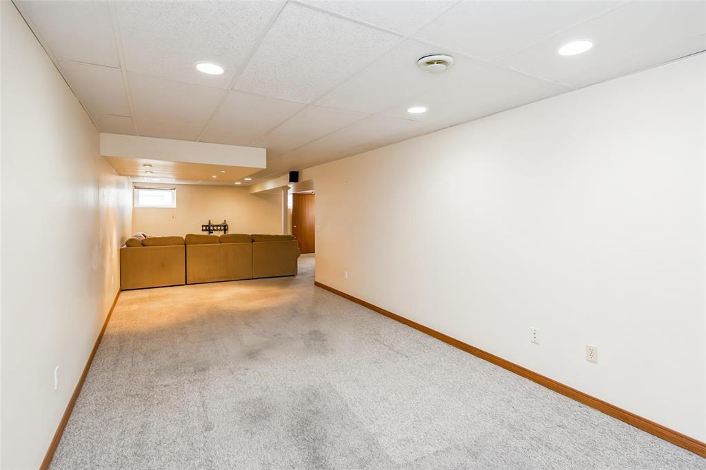 71 Lynn Lake Drive, Winnipeg, Manitoba  R2C 4J7 - Photo 30 - 202609592