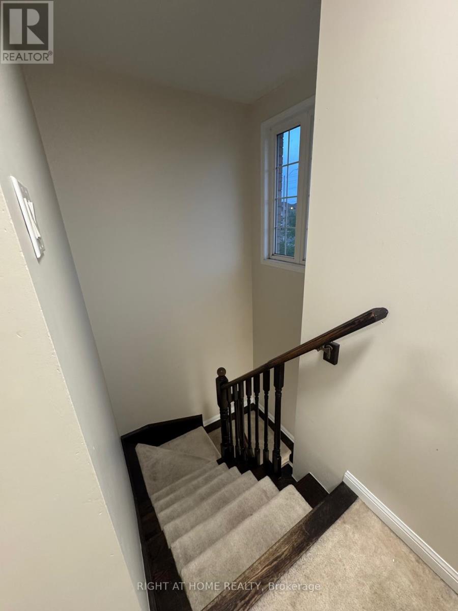 182 Higginbotham Crescent, Milton, Ontario  L9T 8E1 - Photo 12 - W13093942