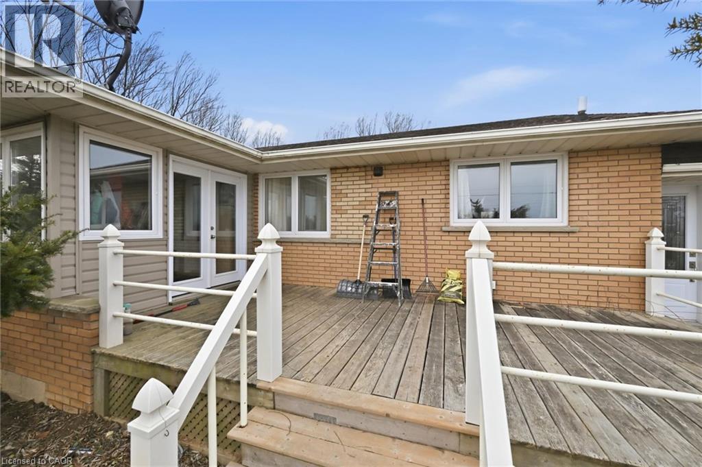 356 Mountain Road, Grimsby, Ontario  L3M 4E7 - Photo 4 - 40827957