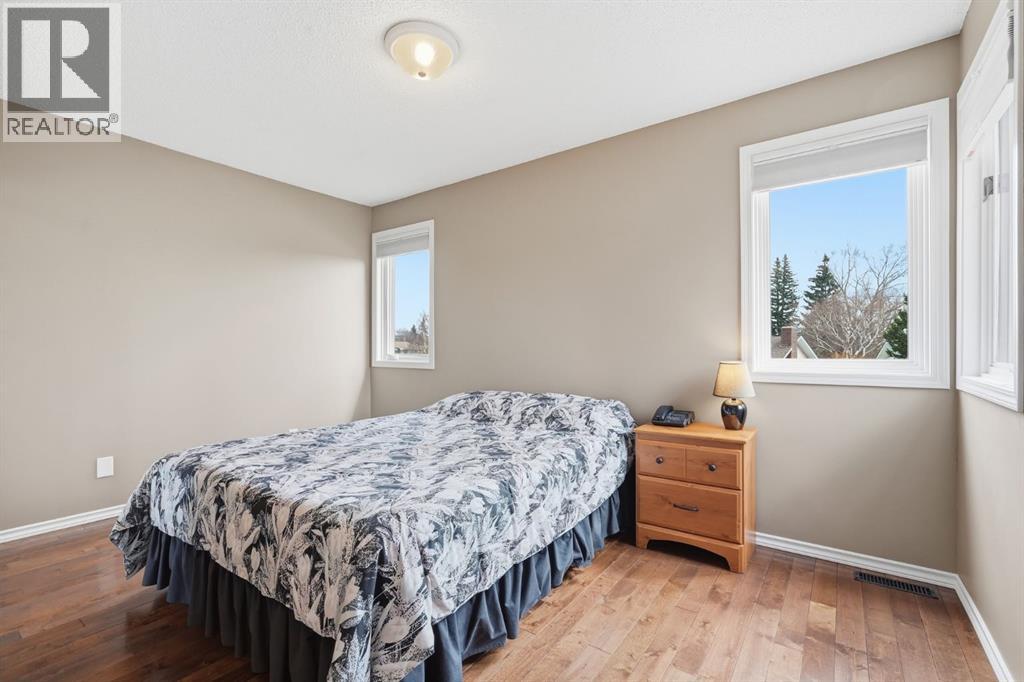 330 Silver Ridge Crescent NW, Calgary, Alberta  T3B 3T5 - Photo 19 - A2307329