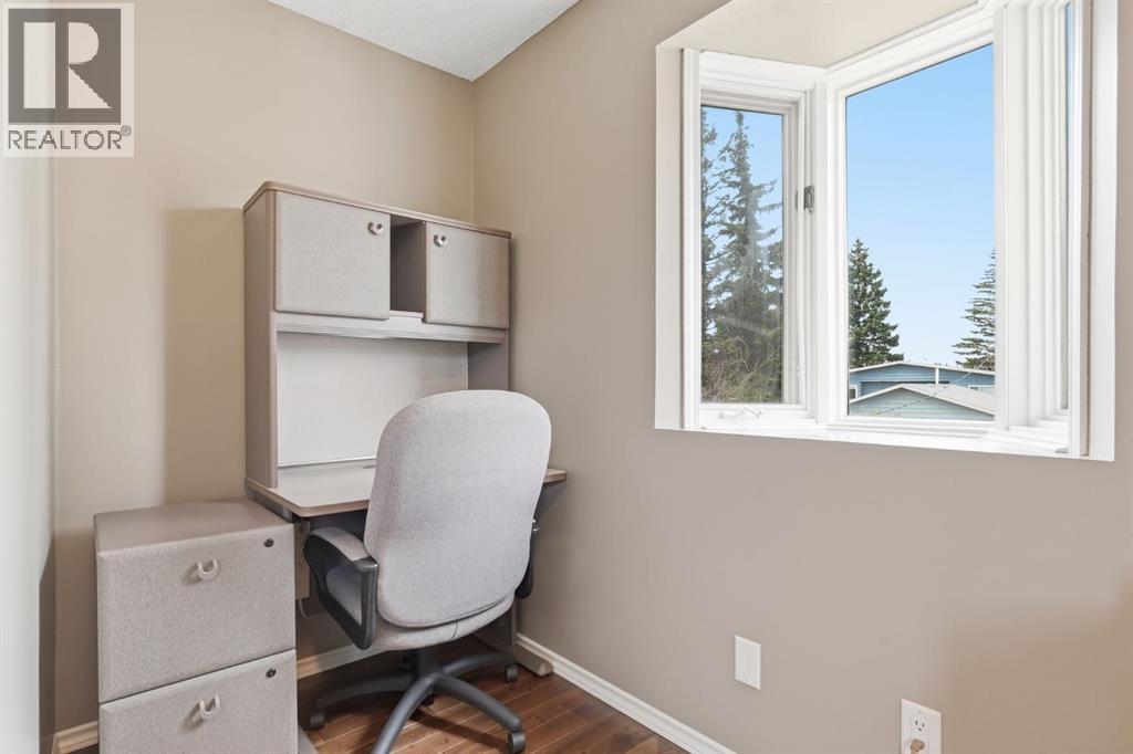 330 Silver Ridge Crescent NW, Calgary, Alberta  T3B 3T5 - Photo 21 - A2307329