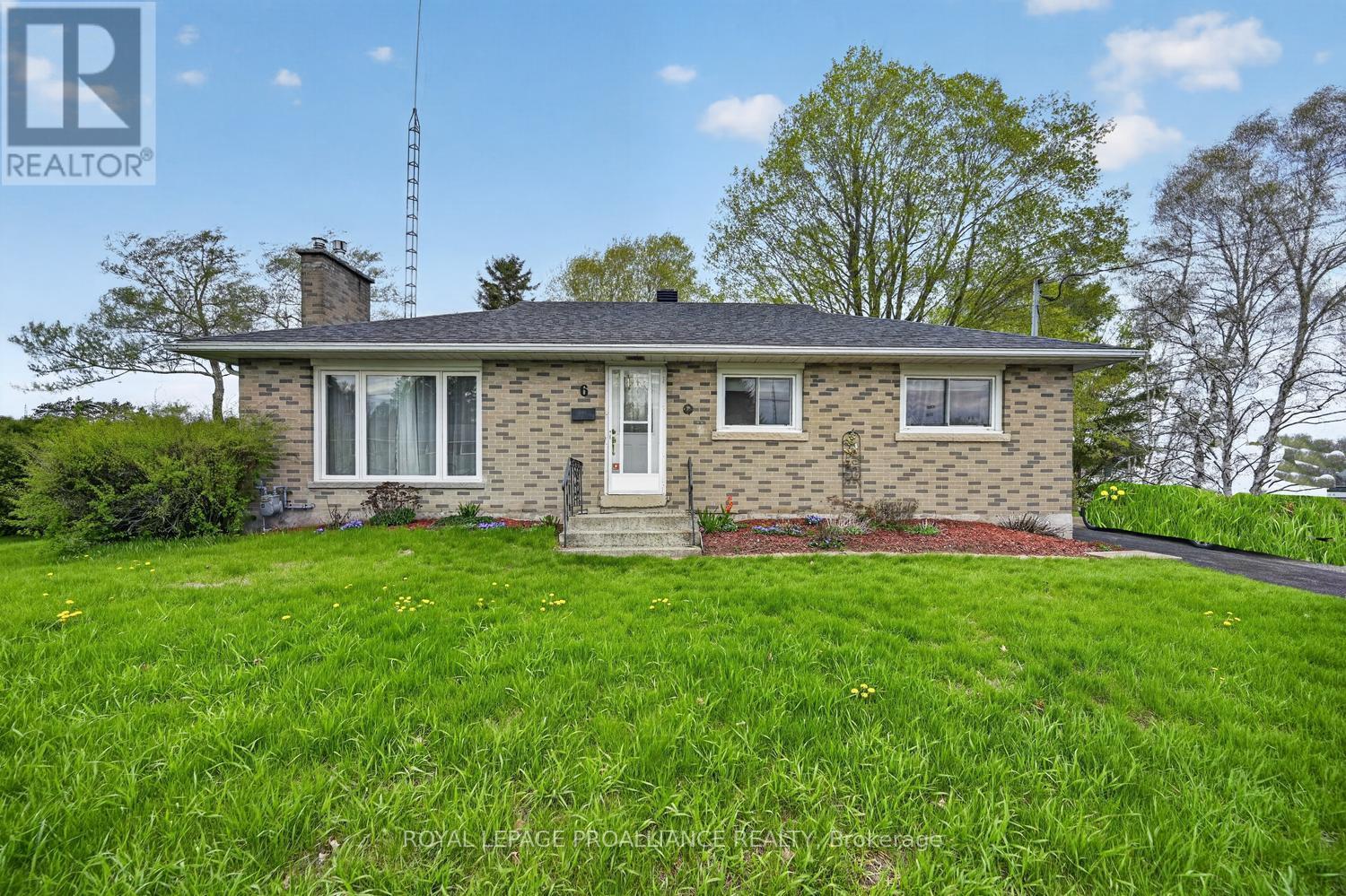 6 ROBERT ROAD, Augusta, Ontario
