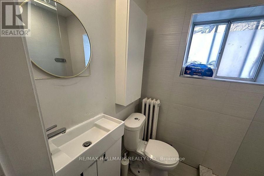 5 - 595 St Clair Avenue W, Toronto, Ontario  M6C 1A3 - Photo 12 - C13093966