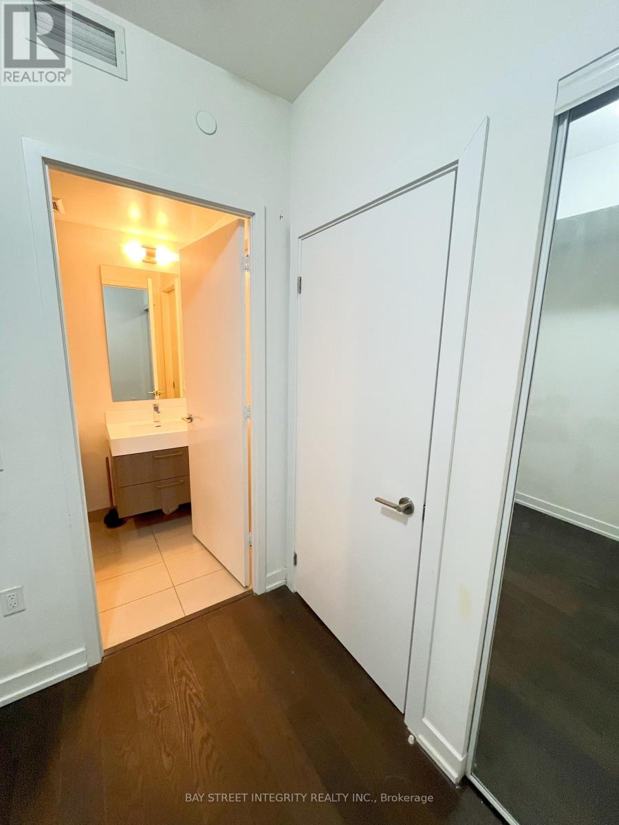 3712 - 1 Yorkvile Avenue, Toronto, Ontario  M4W 0B1 - Photo 12 - C13093968