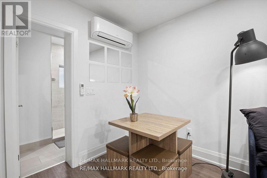 12 - 595 St Clair Avenue W, Toronto, Ontario  M6C 1A3 - Photo 18 - C13093998
