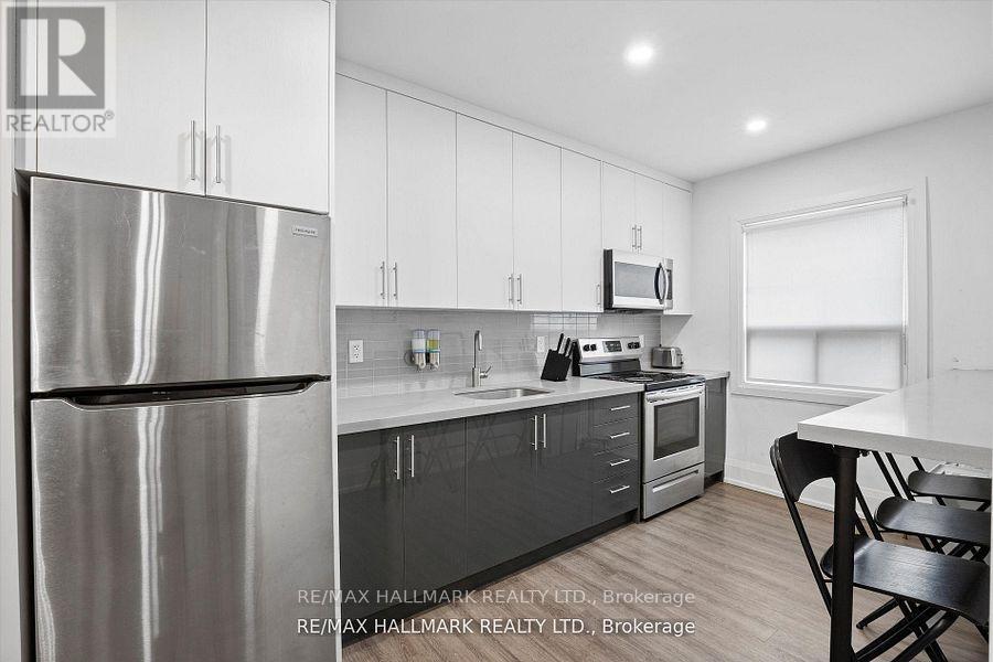 12 - 595 St Clair Avenue W, Toronto, Ontario  M6C 1A3 - Photo 6 - C13093998