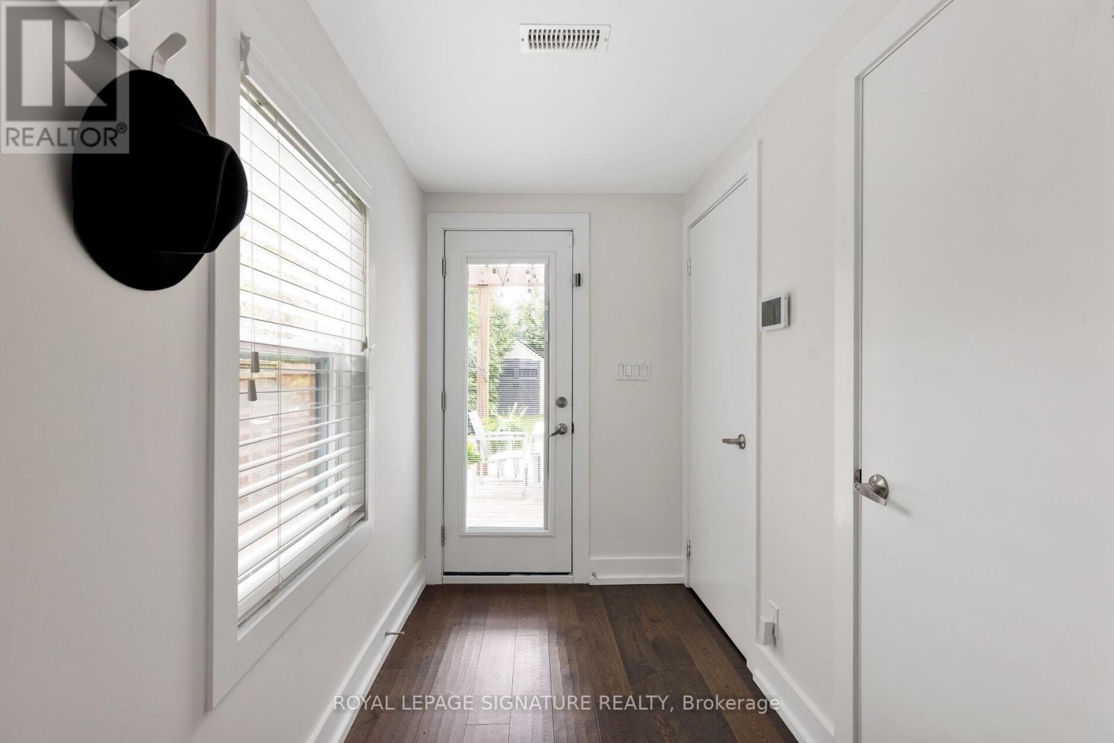 54 Eaton Avenue, Toronto, Ontario  M4J 2Z5 - Photo 10 - E13093980