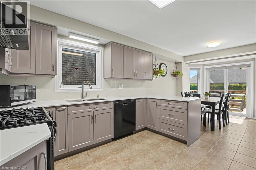 22 Waterwheel Crescent, Waterdown, Ontario  L9H 7B8 - Photo 10 - 40827982