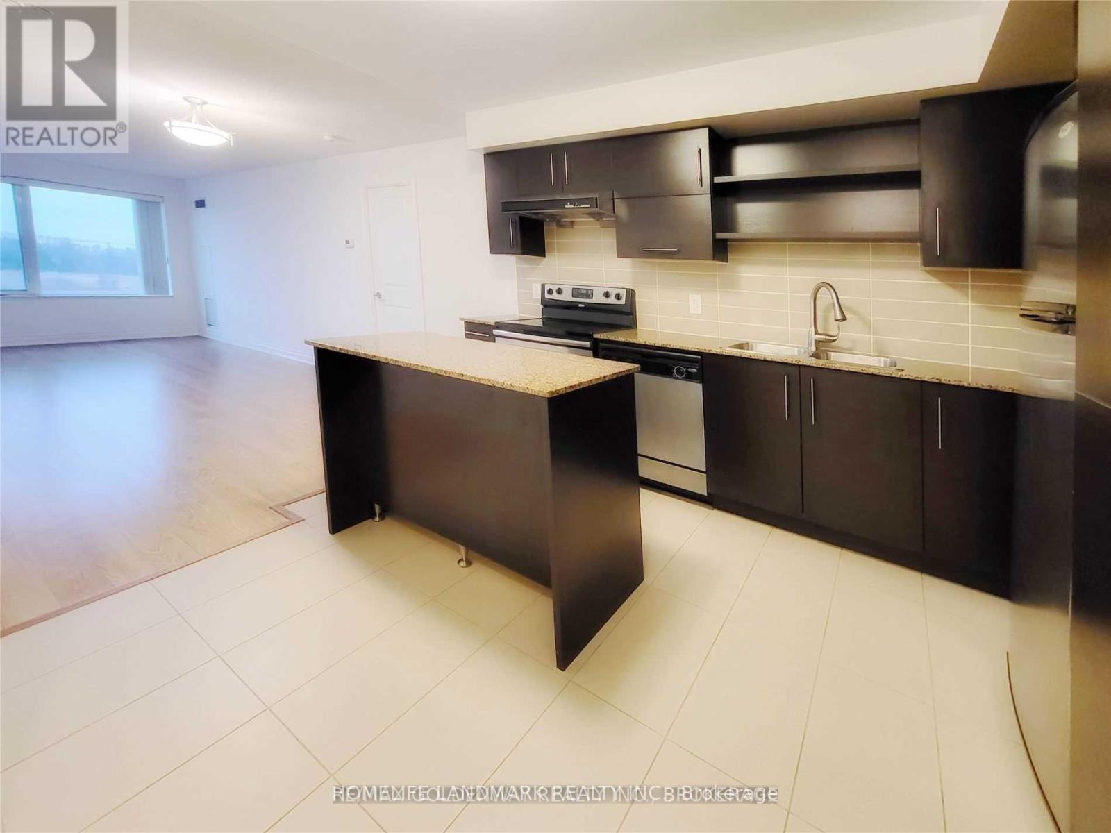 812 - 273 South Park Road, Markham, Ontario  L3T 0B5 - Photo 3 - N13093992