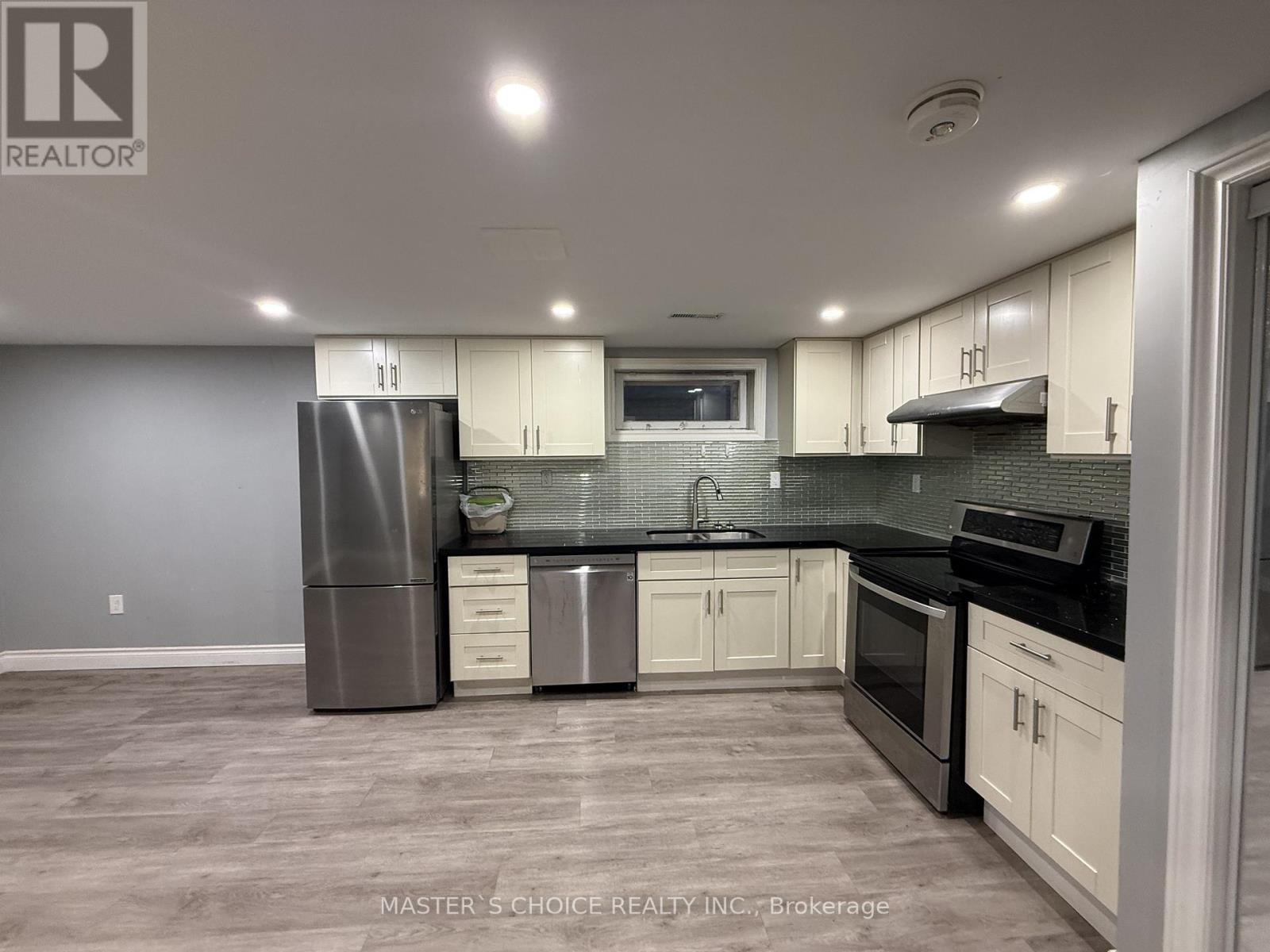 170 Orchard Hts Boulevard, Aurora, Ontario  L4G 3A2 - Photo 2 - N13094010
