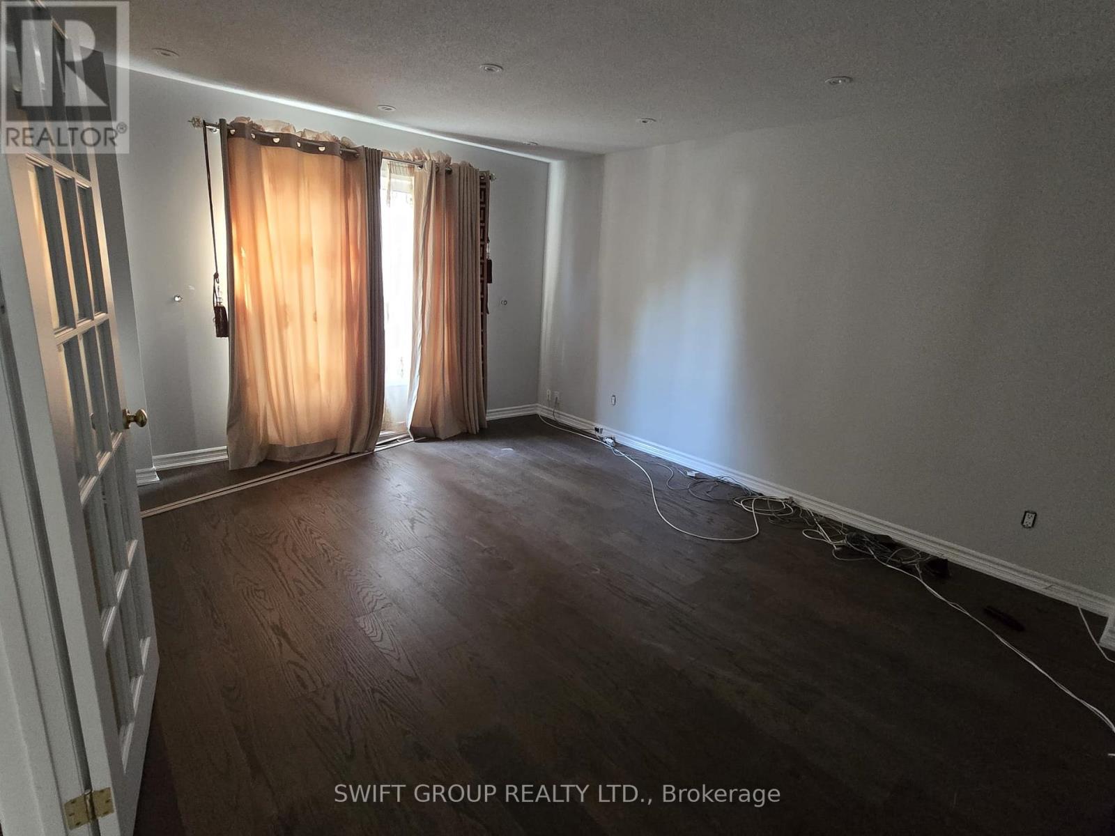 18 Samson Court, Brampton, Ontario  L6Y 3M4 - Photo 5 - W13093970