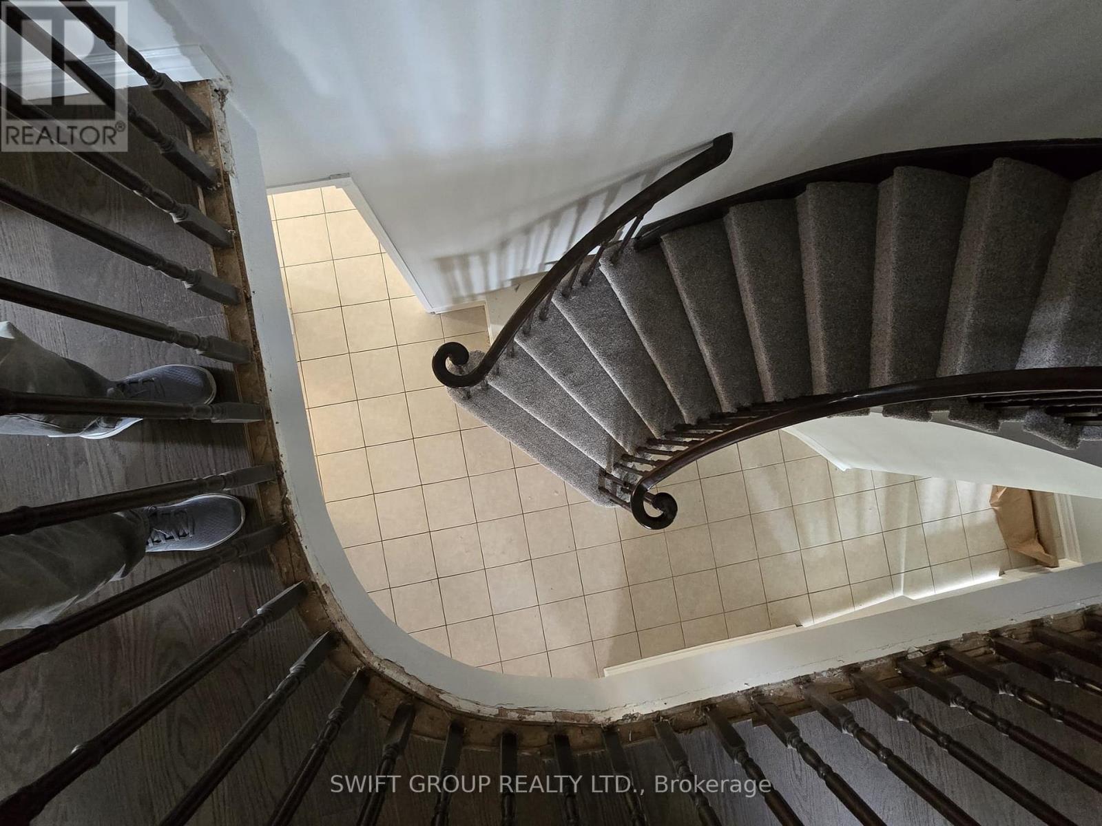 18 Samson Court, Brampton, Ontario  L6Y 3M4 - Photo 6 - W13093970