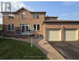 18 SAMSON COURT, Brampton, Ontario