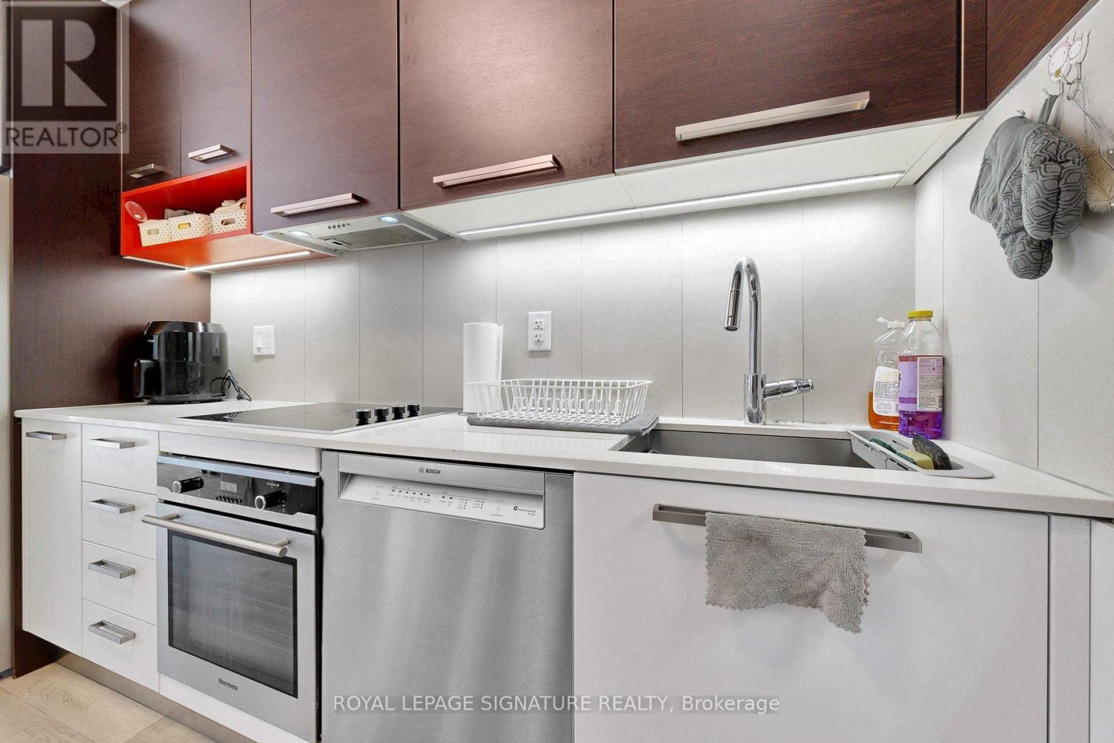 301 - 36 Park Lawn Road, Toronto, Ontario  M8V 0E5 - Photo 10 - W13093976
