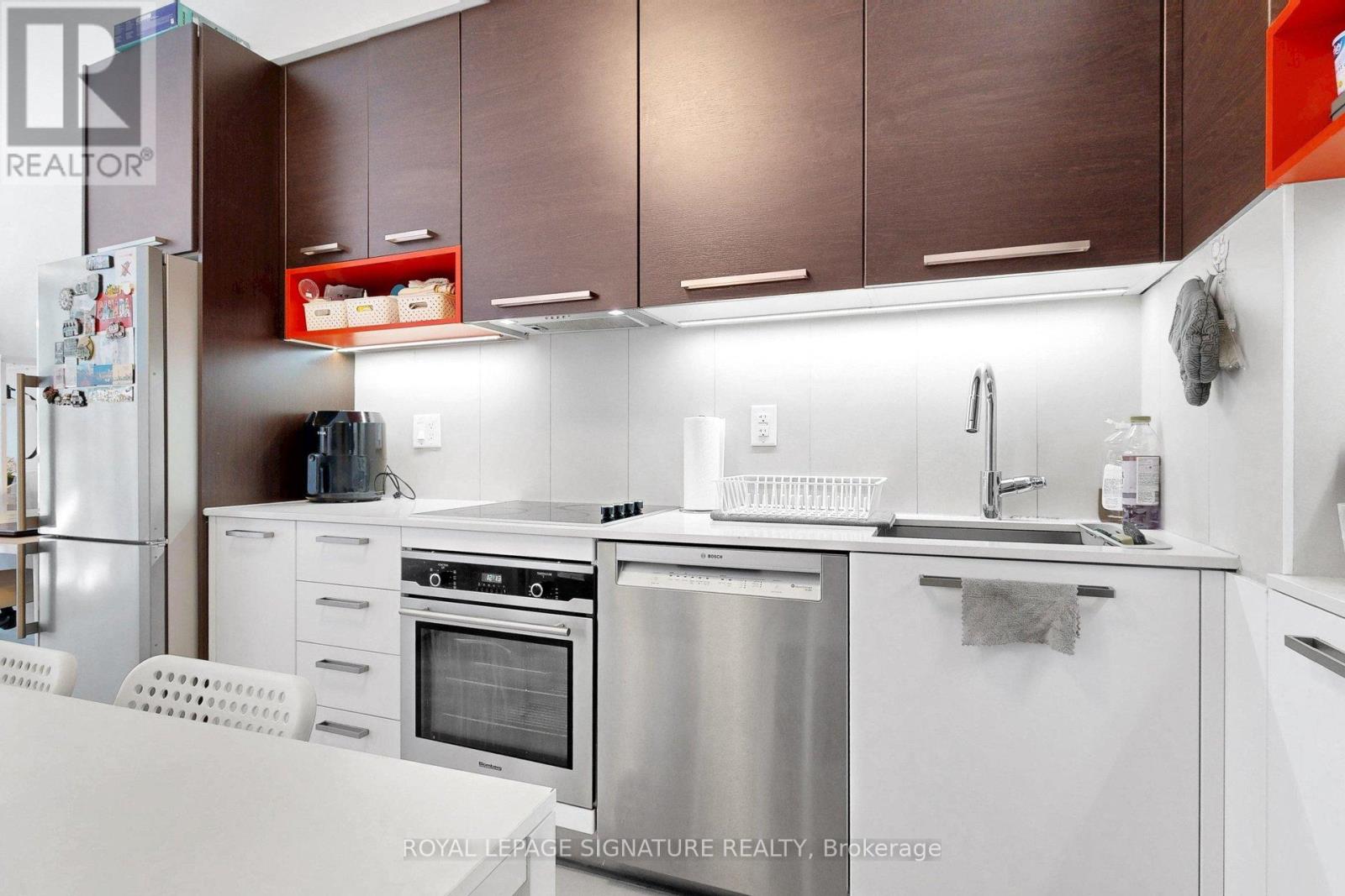 301 - 36 Park Lawn Road, Toronto, Ontario  M8V 0E5 - Photo 8 - W13093976