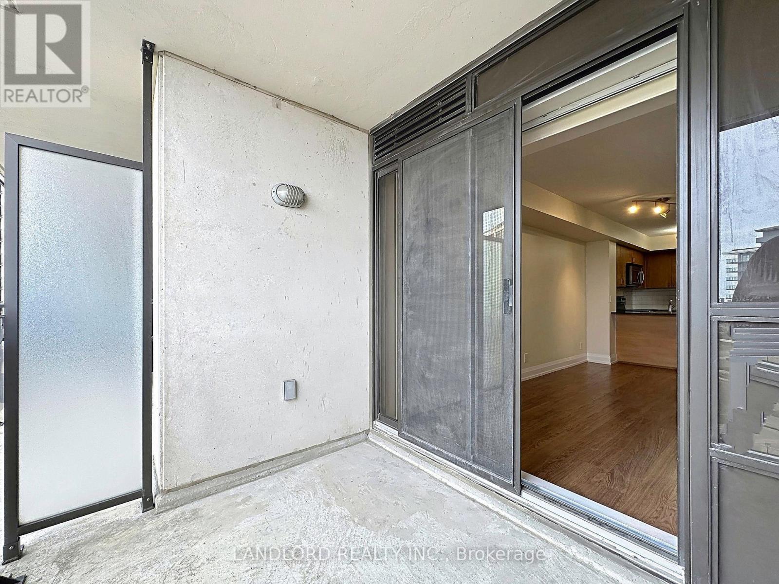 801 - 1070 Sheppard Avenue W, Toronto, Ontario  M3J 0G8 - Photo 11 - W13093996