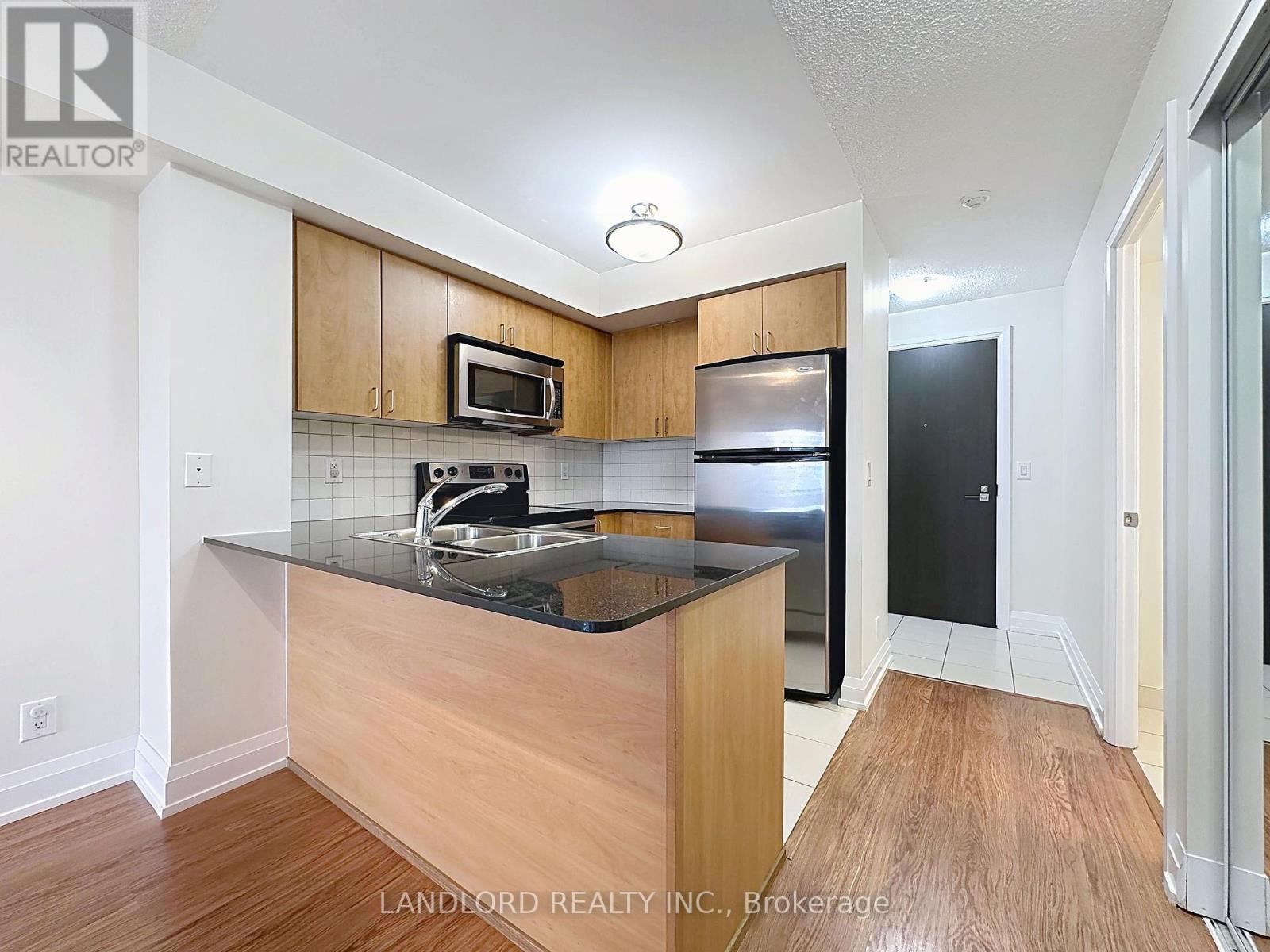 801 - 1070 Sheppard Avenue W, Toronto, Ontario  M3J 0G8 - Photo 4 - W13093996