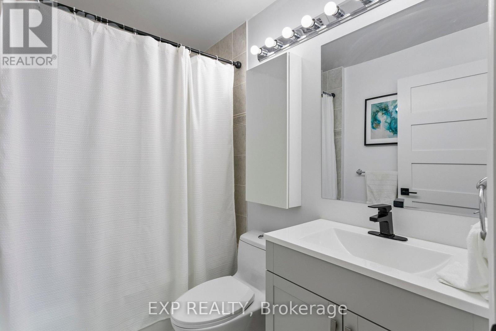 1406 - 1359 Rathburn Road E, Mississauga, Ontario  L4W 5P7 - Photo 30 - W13094008