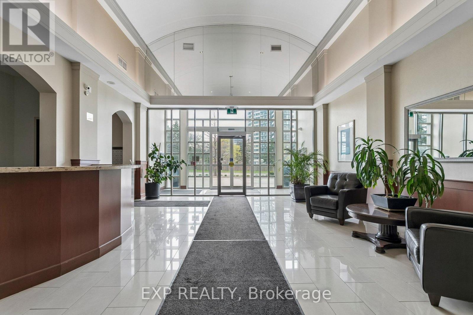 1406 - 1359 Rathburn Road E, Mississauga, Ontario  L4W 5P7 - Photo 7 - W13094008