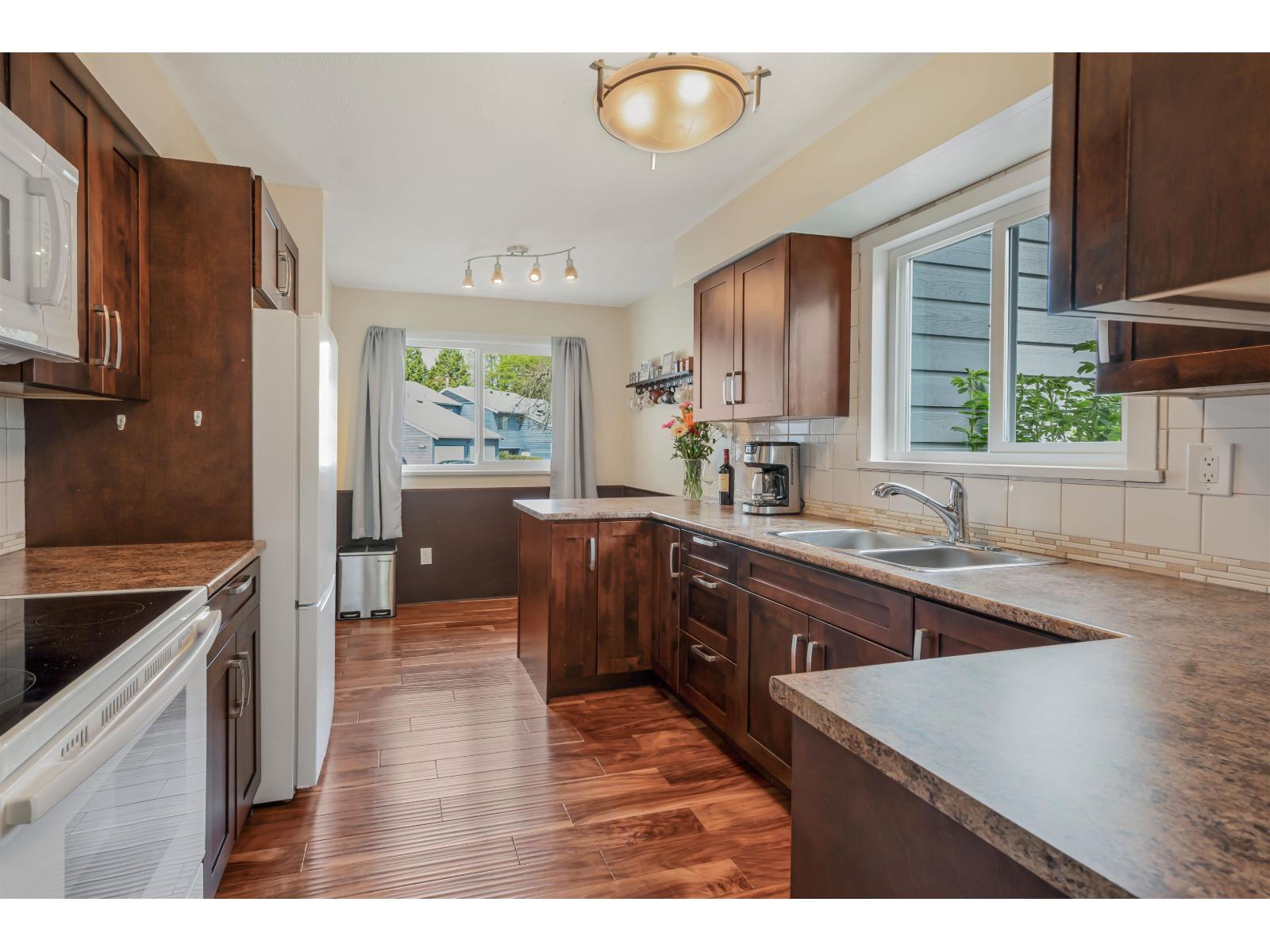 #7 9976 149th Street, Surrey, British Columbia  V3R 7W7 - Photo 6 - R3119031