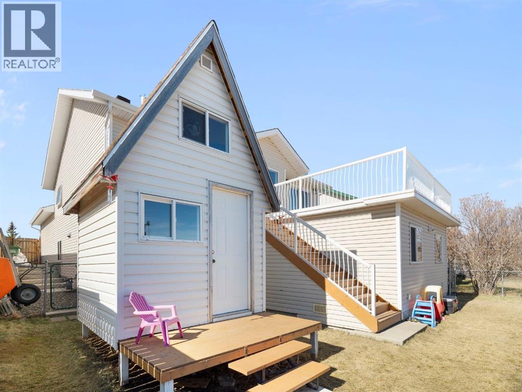 54 West Mcdougal Road, Cochrane, Alberta  T4C 1M4 - Photo 22 - A2304556