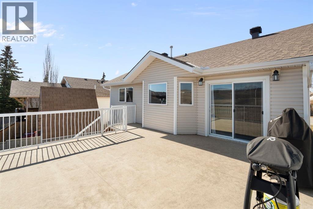 54 West Mcdougal Road, Cochrane, Alberta  T4C 1M4 - Photo 24 - A2304556