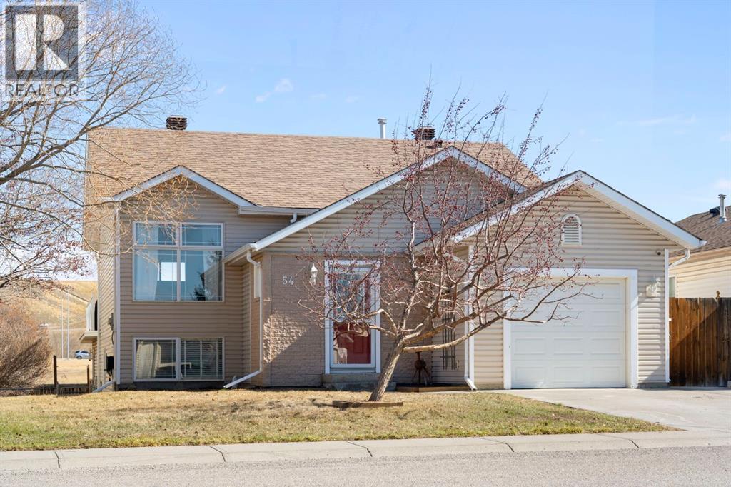 54 West McDougal Road, Cochrane, Alberta