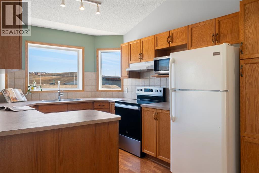 54 West Mcdougal Road, Cochrane, Alberta  T4C 1M4 - Photo 9 - A2304556
