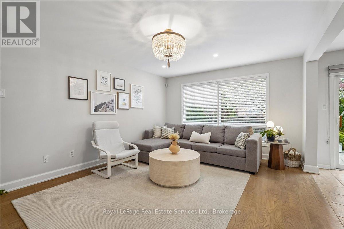 2347 Hollybrook Drive, Oakville, Ontario  L6M 4T6 - Photo 10 - W13094078