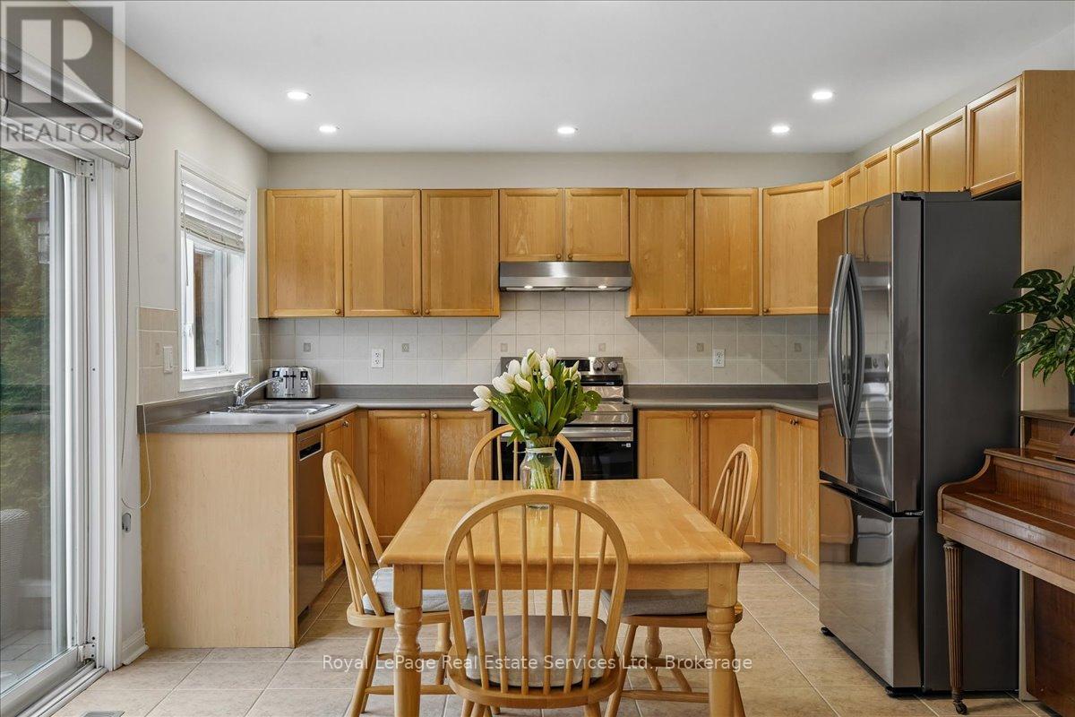 2347 Hollybrook Drive, Oakville, Ontario  L6M 4T6 - Photo 14 - W13094078